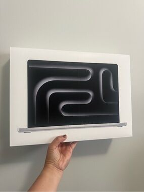Apple Silver MacBook Pro Packaging with Black Screen Graphic *EMPTY*